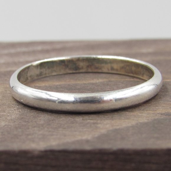 Jewelry - Size 7 Sterling Silver Simple Style Band Ring